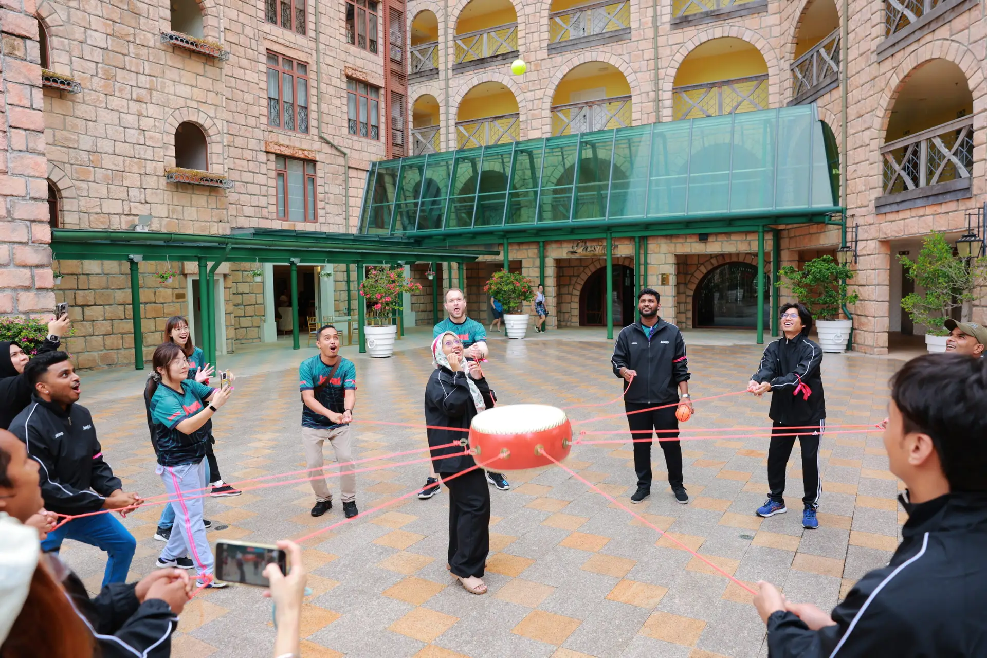 Customized corporate training and team bonding